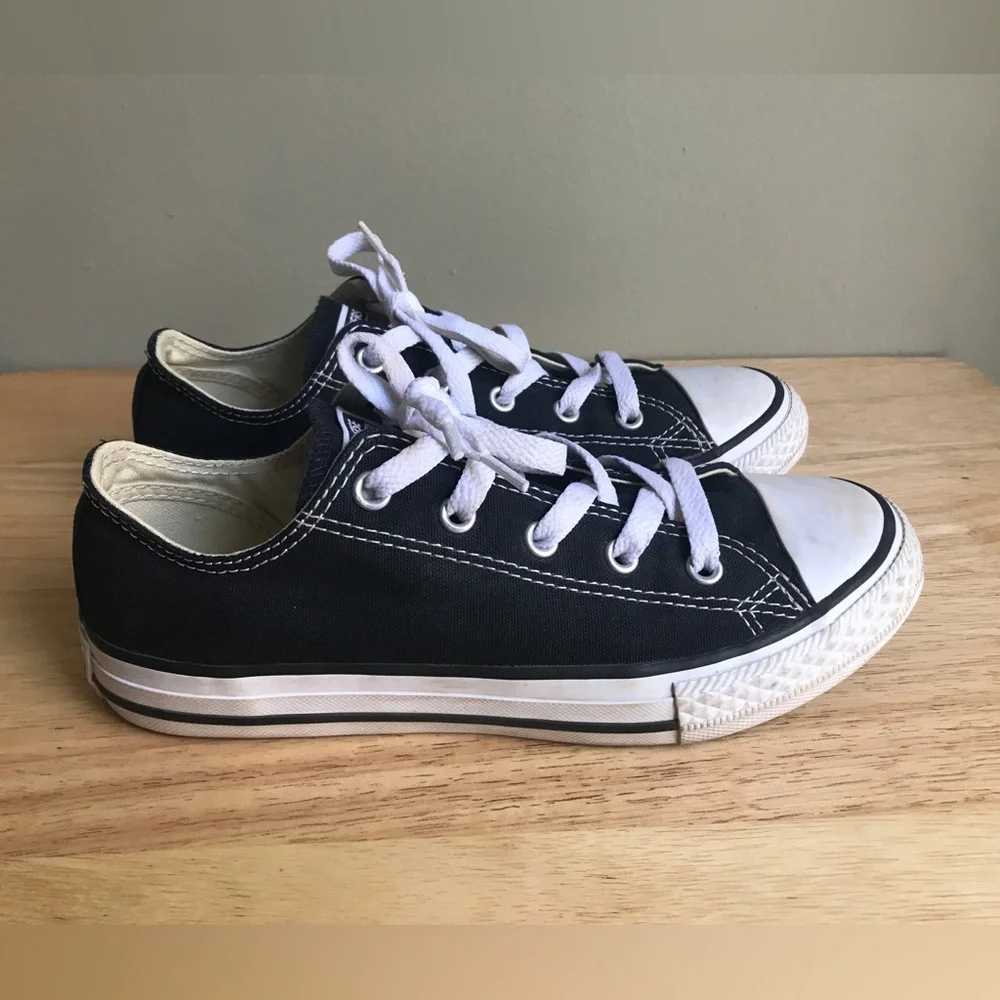 Converse Kids Chuck Taylor Ox Low Sneaker Black White Size: US 3 EUR 35